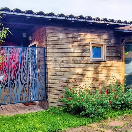 דירה Tiny House De Charme & Oasis Privee